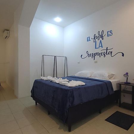 Surfo House Hotel & Hostel Tamarindo Exterior photo