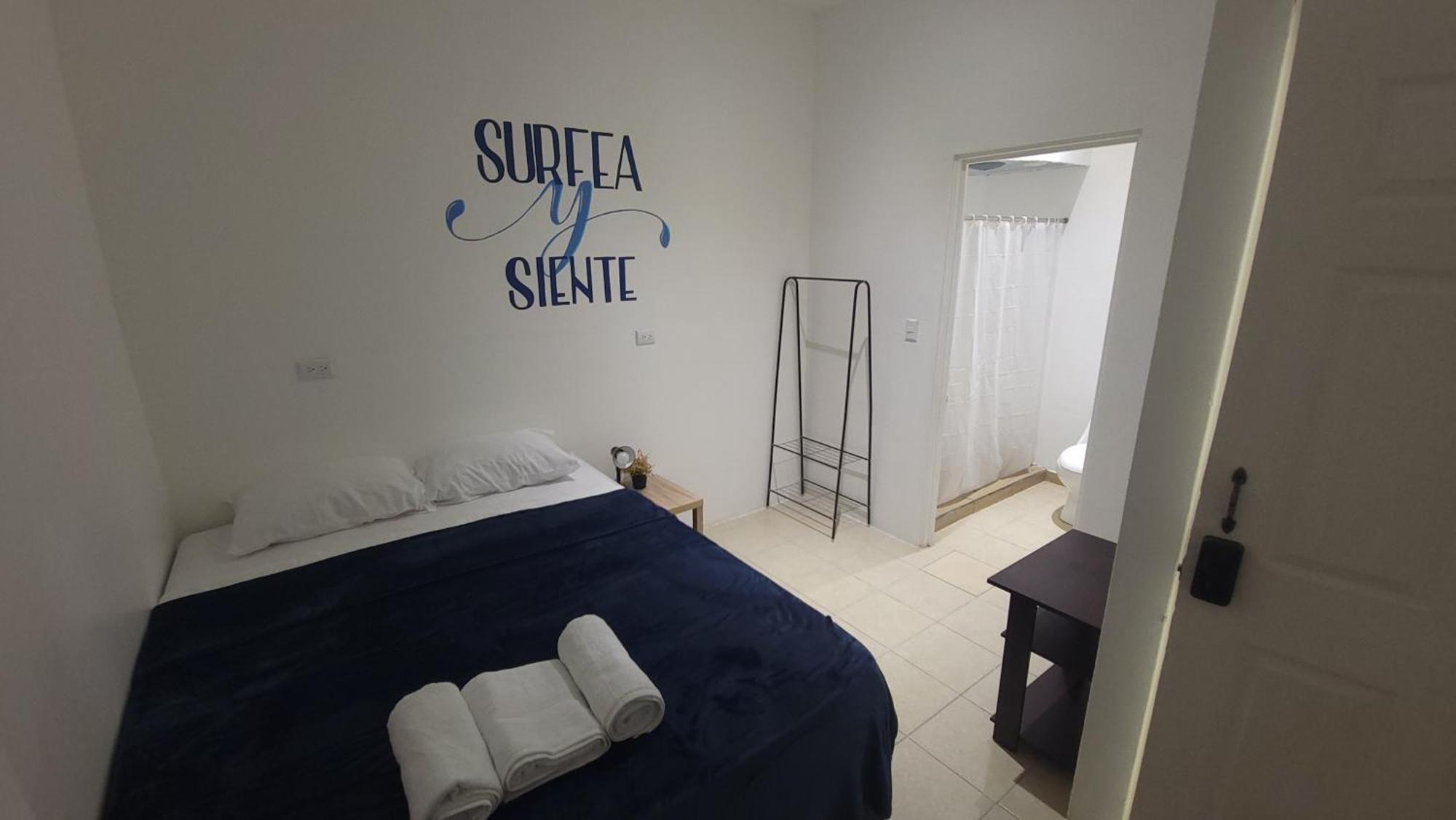 Surfo House Hotel & Hostel Tamarindo Exterior photo