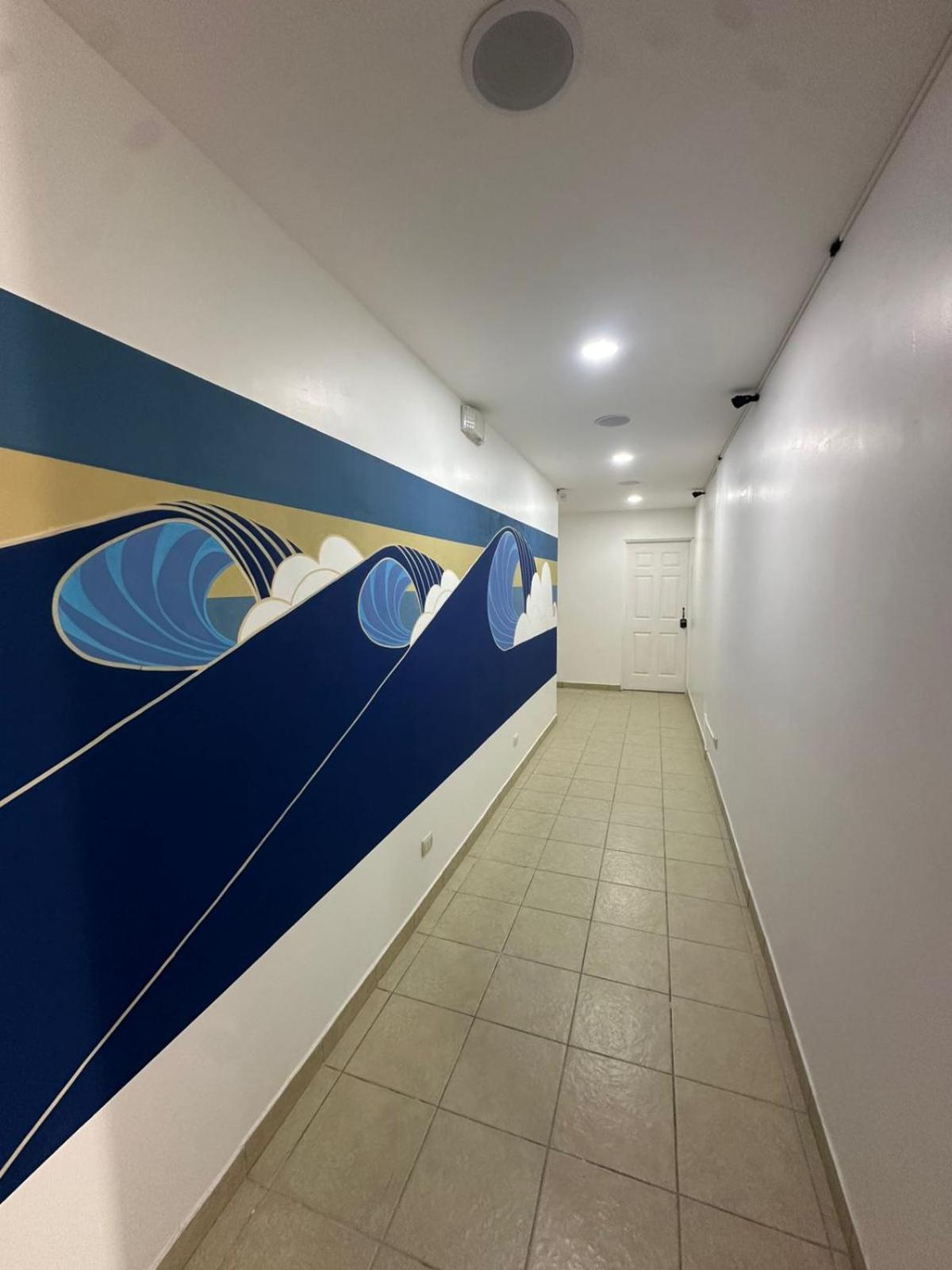 Surfo House Hotel & Hostel Tamarindo Exterior photo