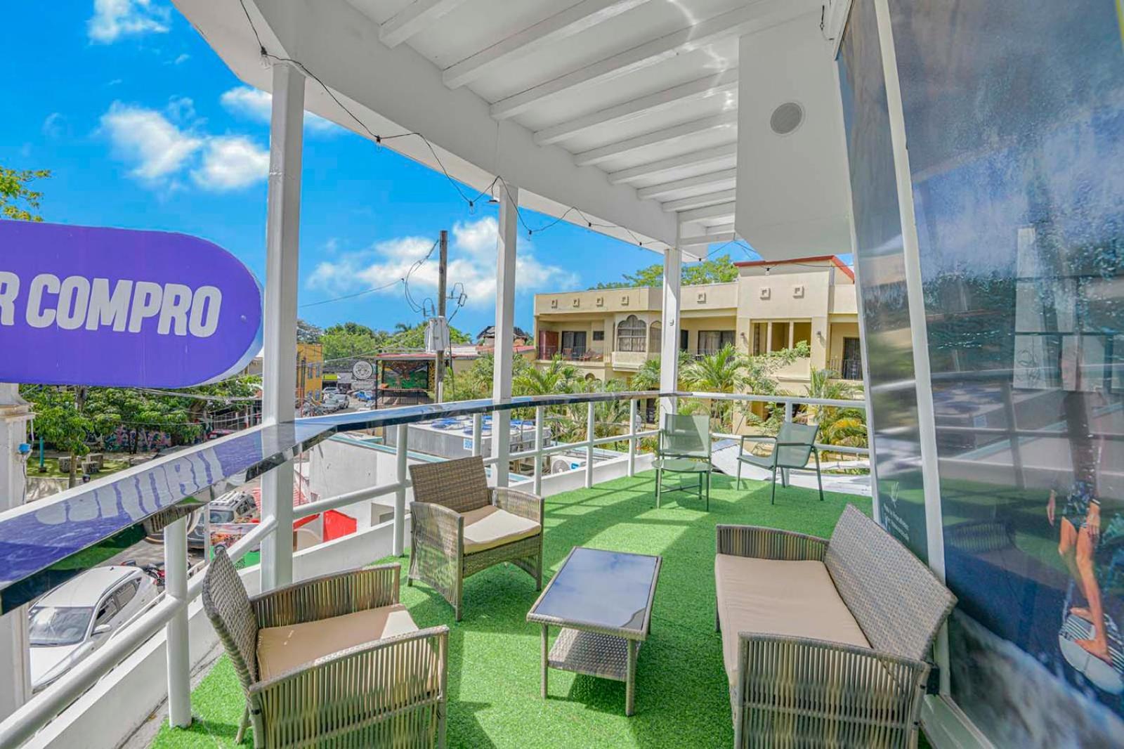 Surfo House Hotel & Hostel Tamarindo Exterior photo